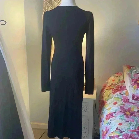 Reformation knit ruched black body on midi dress - Picture 4 of 8